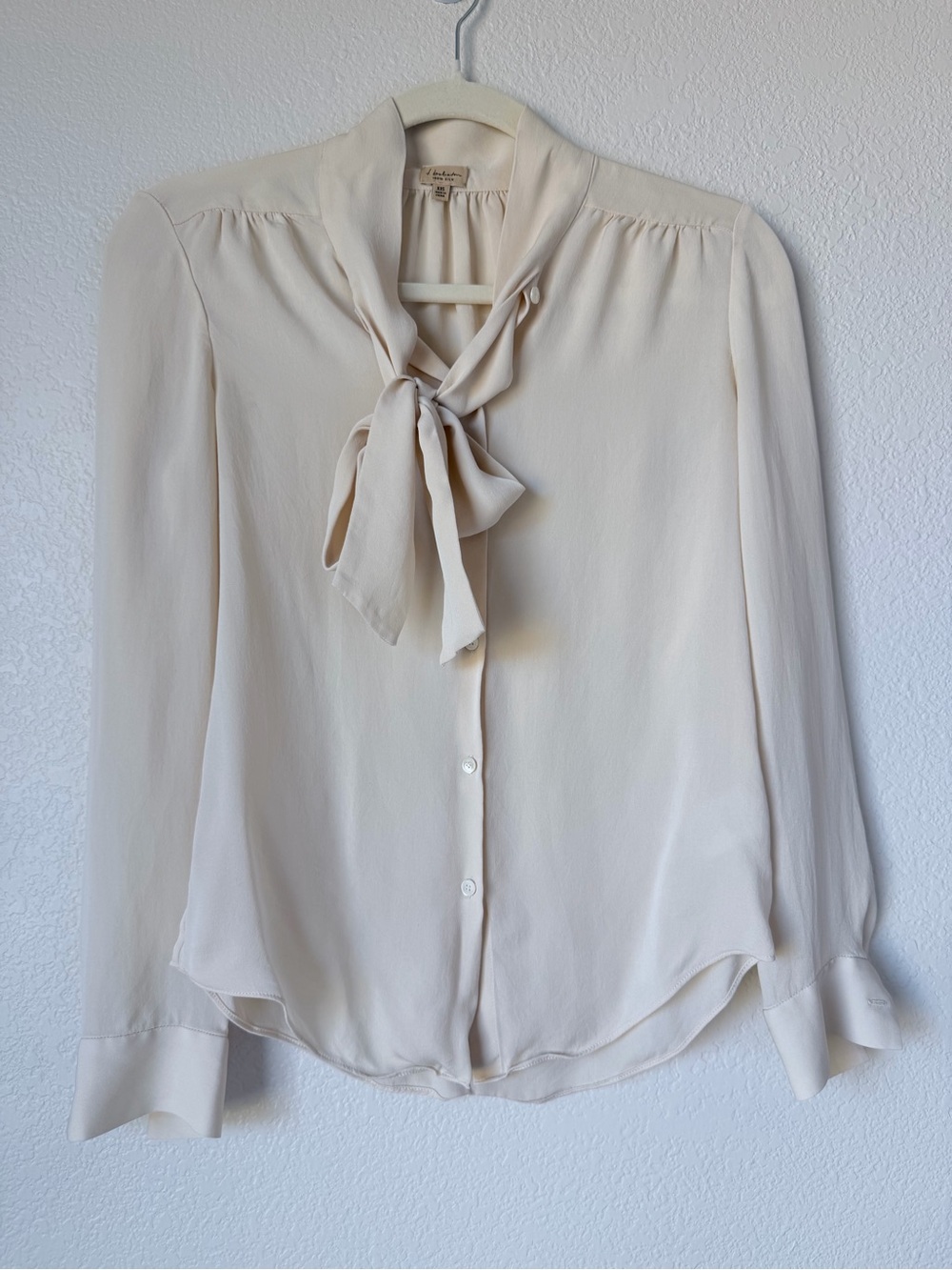 Babaton 100% Silk Cream Ivory Tie Neck Bow Blouse Button Front XXS